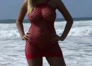 Sexy blonde Marketa bringin the heat in her bikini